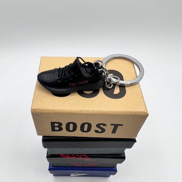 Yeezy Accessories A Pair Box Mini Adidas Yeezy Boost 35 V2 Bred